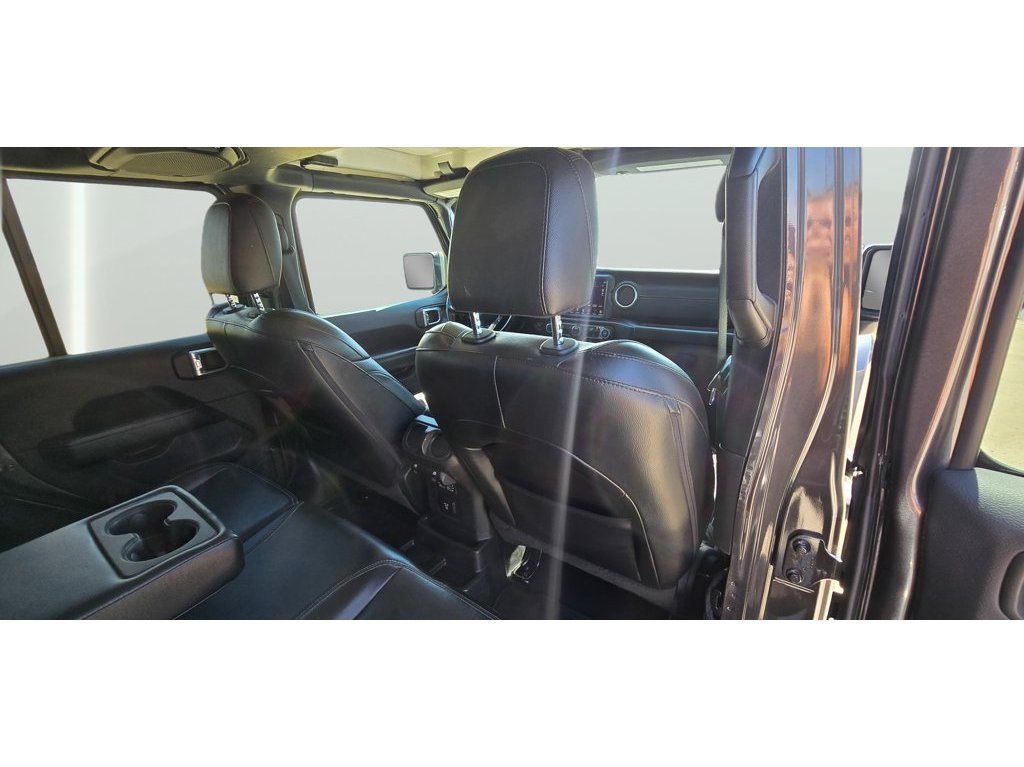 Used 2021 Jeep Wrangler Unlimited Sahara AWD/4WD image 11