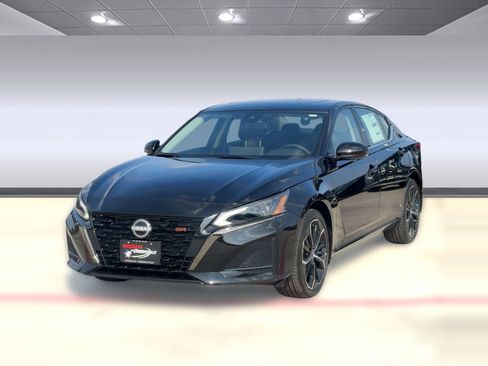 New 2025 Nissan Altima 2.5 SR w/ SR Premium Package image 1