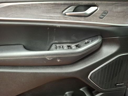 Used 2024 Jeep Grand Cherokee Limited 4xe image 8