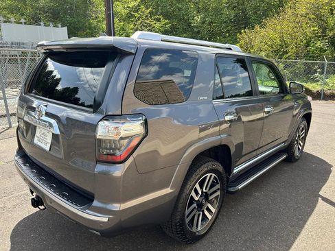Used 2016 Toyota 4Runner Limited AWD/4WD image 5
