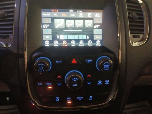 Used 2018 Dodge Durango SXT w/ 3rd Row Seating Group image 17