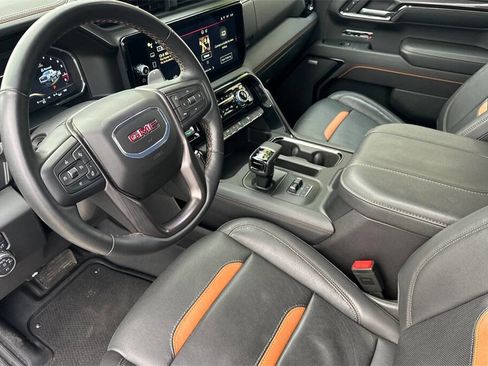 Used 2024 GMC Sierra 1500 AT4 w/ Technology Package image 10