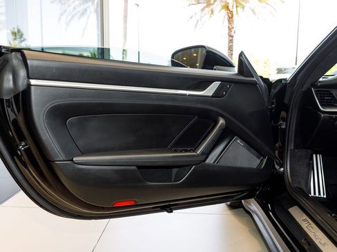 Used 2022 Porsche 911 Turbo S AWD/4WD image 19