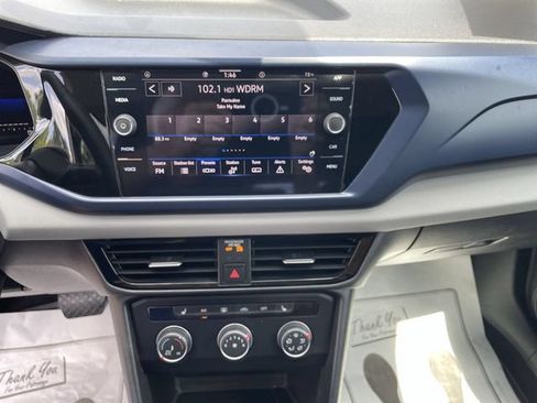 Used 2022 Volkswagen Taos SE FWD image 18