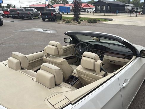 Used 2013 BMW 328i Convertible RWD image 24