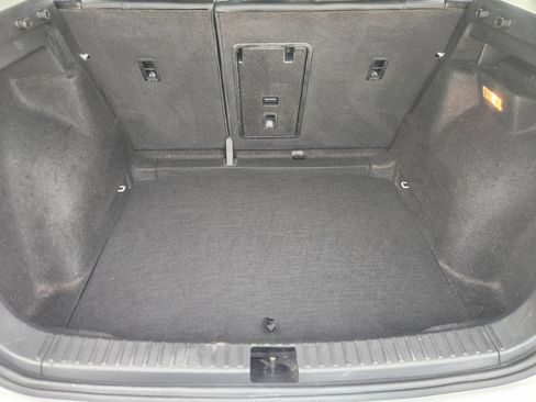 Used 2022 Volkswagen Taos SE FWD image 34