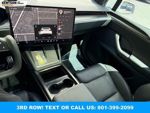 Used 2023 Tesla Model X Plaid image 23