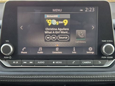 Used 2021 Nissan Rogue SV image 15