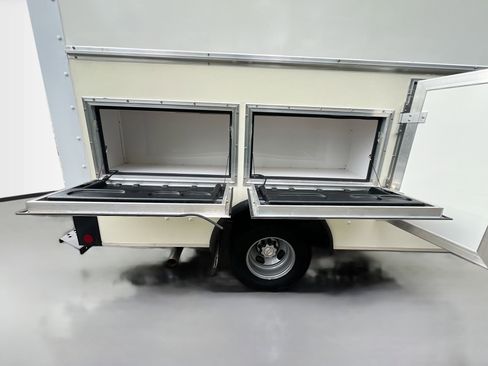 Used 2022 Chevrolet Express 3500 w/ Power Convenience Package image 37