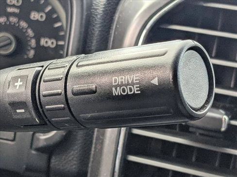 Used 2020 Ford F150 XLT image 13