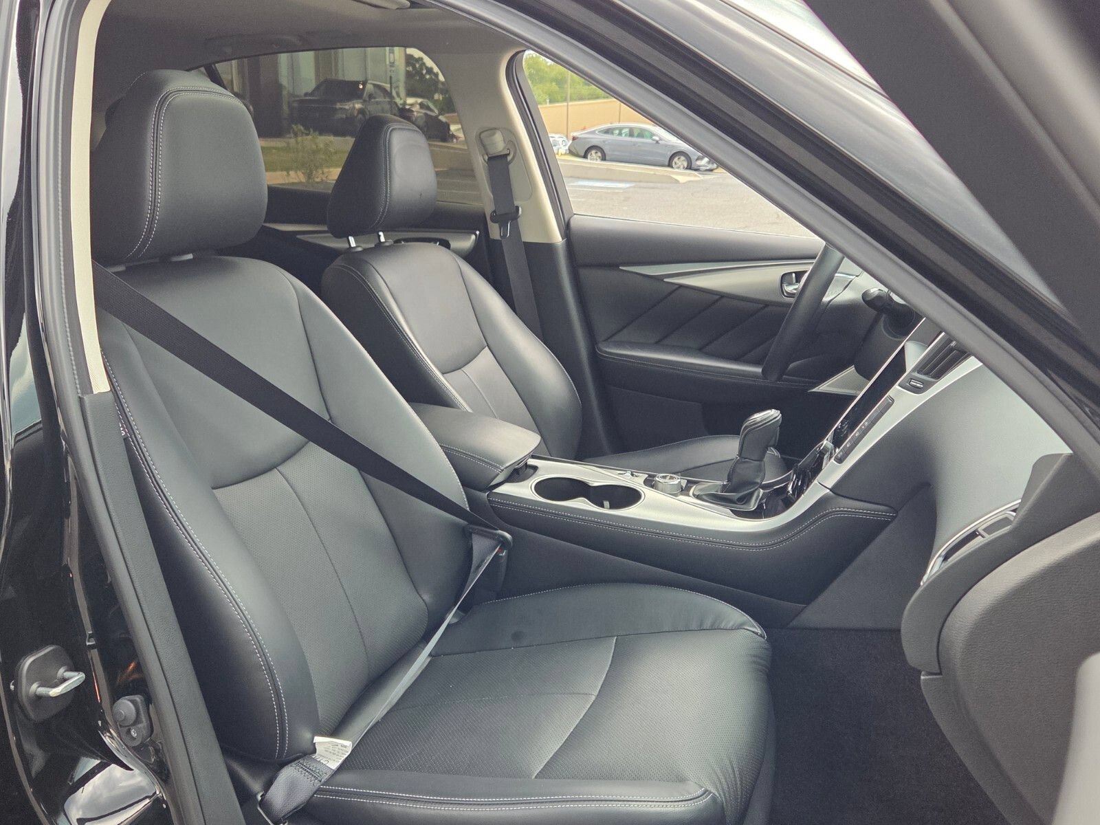 Used 2024 INFINITI Q50 Luxe w/ Cargo Package RWD image 15