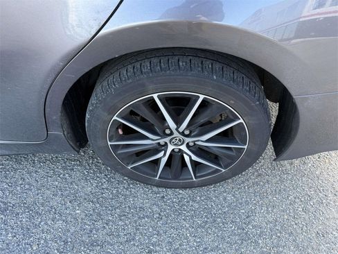 Used 2021 Toyota Camry SE w/ Blackout Package (TMS) image 9