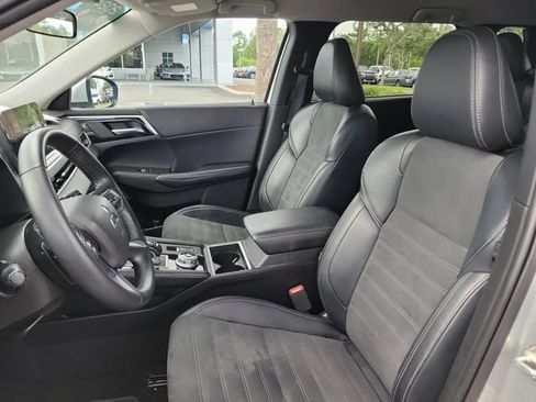 Used 2024 Mitsubishi Outlander SE FWD image 22