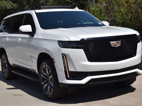 Used 2021 Cadillac Escalade Sport Platinum AWD/4WD image 4