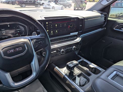 Certified 2022 GMC Sierra 1500 SLT w/ SLT Premium Package AWD/4WD image 21