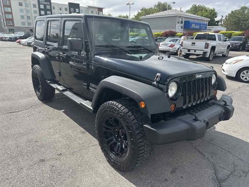 Used 2013 Jeep Wrangler Unlimited Sport image 4