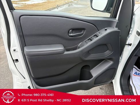 New 2026 Nissan Frontier SV w/ All-Weather Content Package AWD/4WD image 11