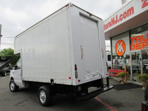 Used 2013 Ford E-350 and Econoline 350 Super Duty w/ PWR Locks & Windows Group RWD image 5