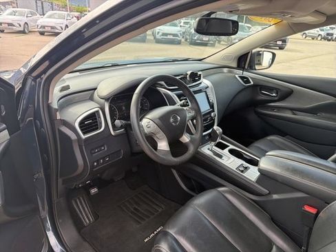 Used 2018 Nissan Murano S AWD/4WD image 14