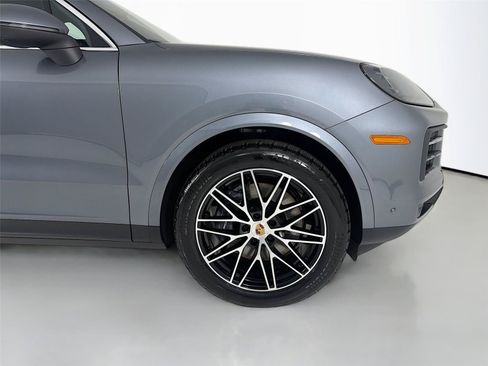 New 2026 Porsche Cayenne AWD/4WD image 27