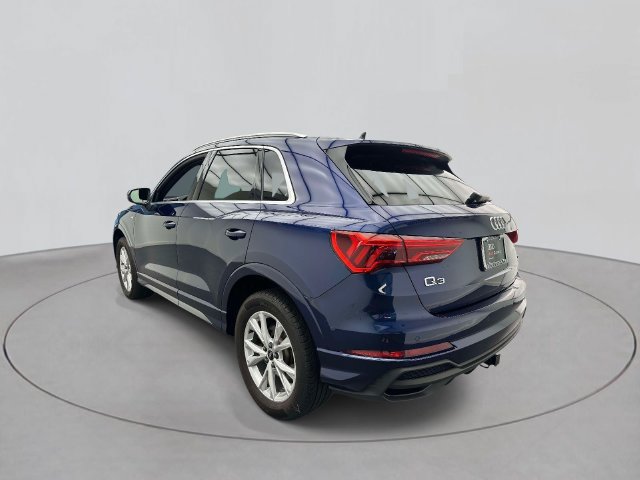 Used 2023 Audi Q3 2.0T Premium Plus w/ Premium Plus Package AWD/4WD image 3