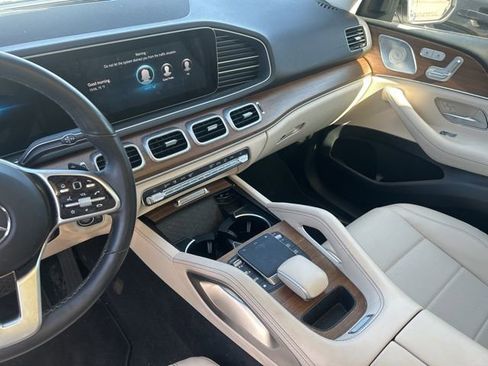 Used 2023 Mercedes-Benz GLE 350 4MATIC w/ AMG Line Exterior image 9