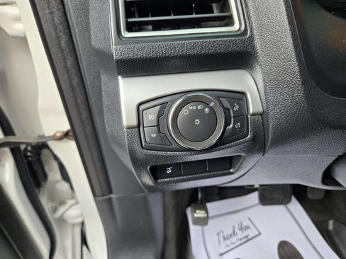 Used 2017 Ford Explorer XLT w/ Equipment Group 202A FWD image 21