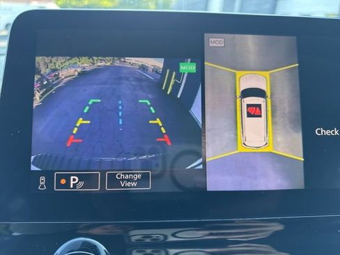 Used 2024 Nissan Armada Platinum w/ Captain's Chairs Package image 26