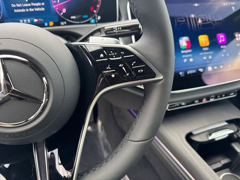New 2026 Mercedes-Benz E 350 4MATIC Sedan image 20