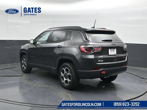 Used 2022 Jeep Compass Trailhawk w/ Trailhawk Convenience Group AWD/4WD image 8