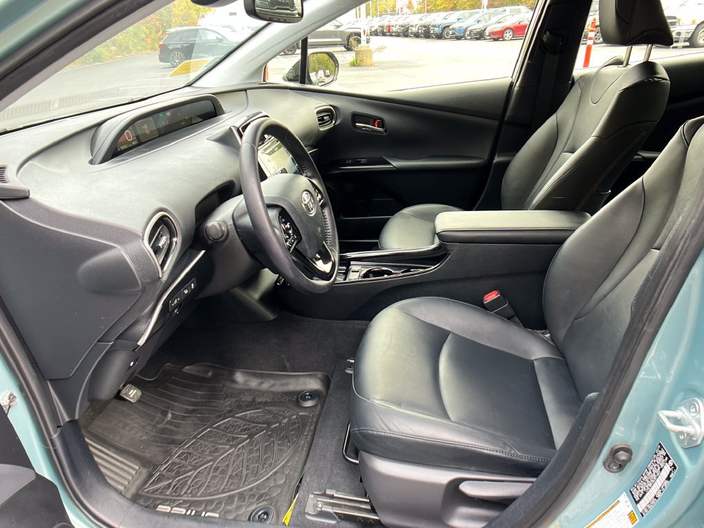 Used 2019 Toyota Prius XLE AWD/4WD image 9