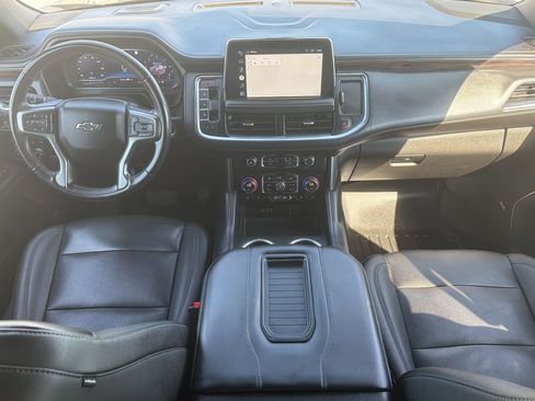 Used 2022 Chevrolet Tahoe Z71 image 16