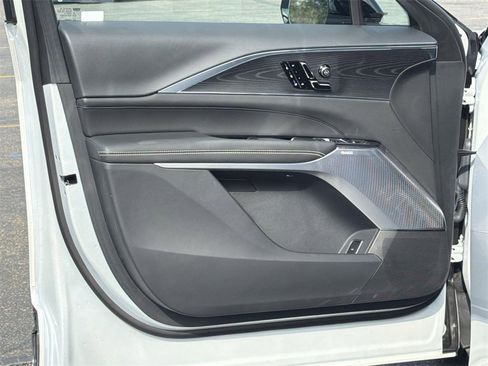 New 2025 Cadillac Lyriq Sport image 20