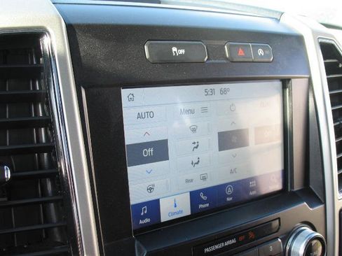 Used 2019 Ford F150 Lariat w/ Equipment Group 502A Luxury AWD/4WD image 40