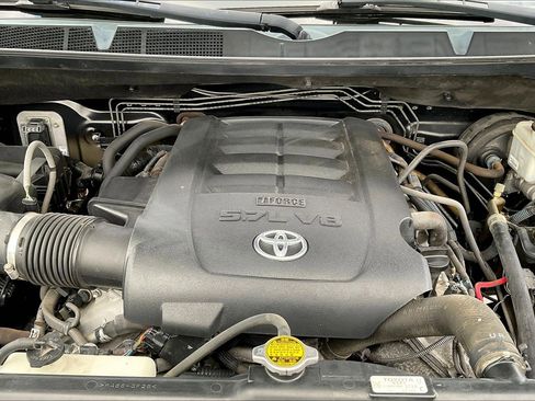 Used 2015 Toyota Tundra SR5 w/ SR5 Upgrade Package image 31