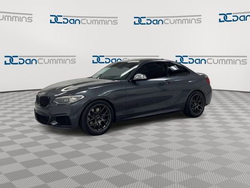 Used 2016 BMW M235i Coupe RWD image 4