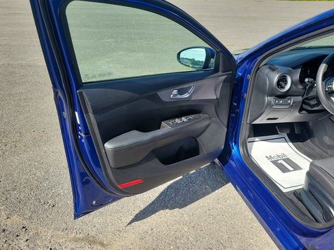 Used 2024 Kia Forte LXS w/ LXS Technology Package FWD image 15