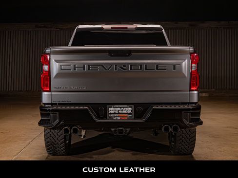 Used 2021 Chevrolet Silverado 1500 LT Trail Boss w/ Bed Protection Package AWD/4WD image 7