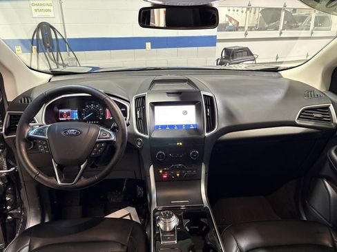 Used 2020 Ford Edge SEL w/ Convenience Package image 15
