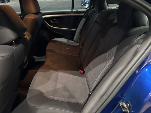 Used 2014 Ford Taurus SEL image 32