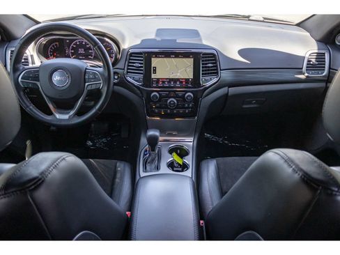 Used 2021 Jeep Grand Cherokee Laredo X AWD/4WD image 12