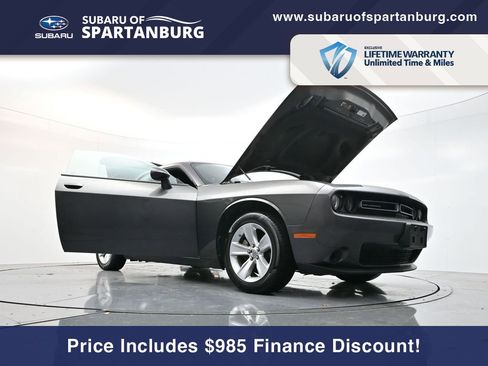 Used 2023 Dodge Challenger SXT image 32
