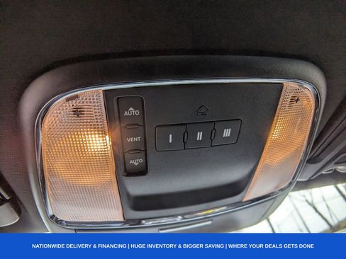 Used 2016 Dodge Charger R/T Scat Pack w/ Beats Audio Group image 23