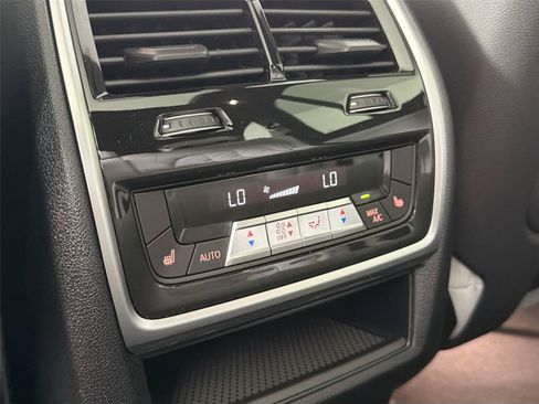 New 2026 BMW X5 xDrive40i w/ M Sport Package AWD/4WD image 23