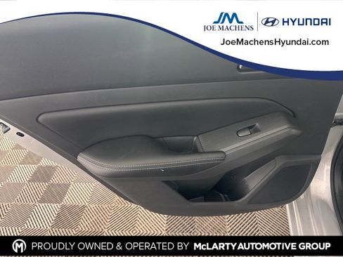 Used 2024 Nissan Altima 2.5 SV image 23