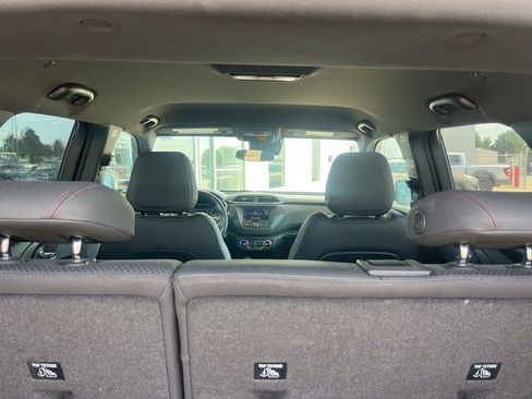 Used 2023 Chevrolet TrailBlazer RS image 30