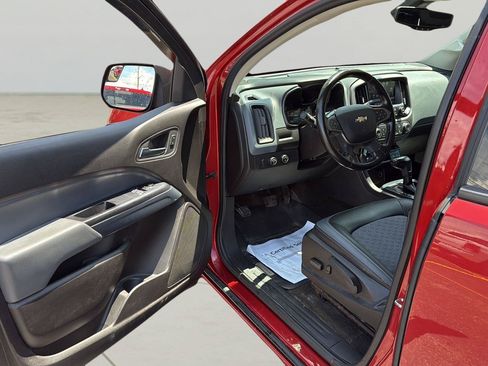 Used 2016 Chevrolet Colorado Z71 AWD/4WD image 9