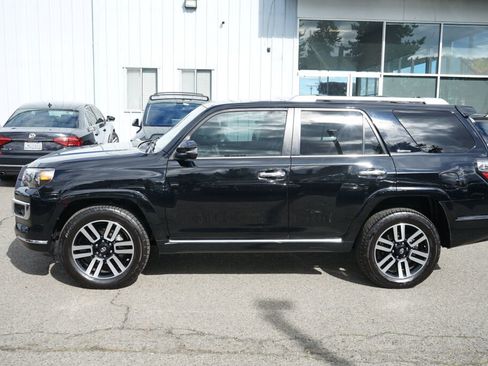 Used 2019 Toyota 4Runner Limited image 2
