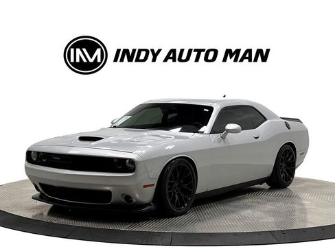 Used 2019 Dodge Challenger R/T Scat Pack w/ Plus Package RWD image 8