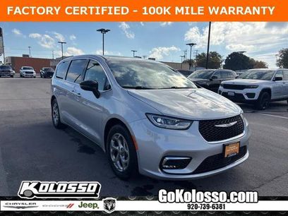 Certified 2024 Chrysler Pacifica Limited